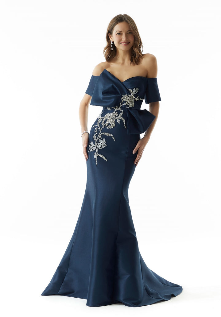 MGNY - IL DESIGN CON SCOLLATURA A CUORE CON SPALLE SCOPERTE E MANICHE CORTE