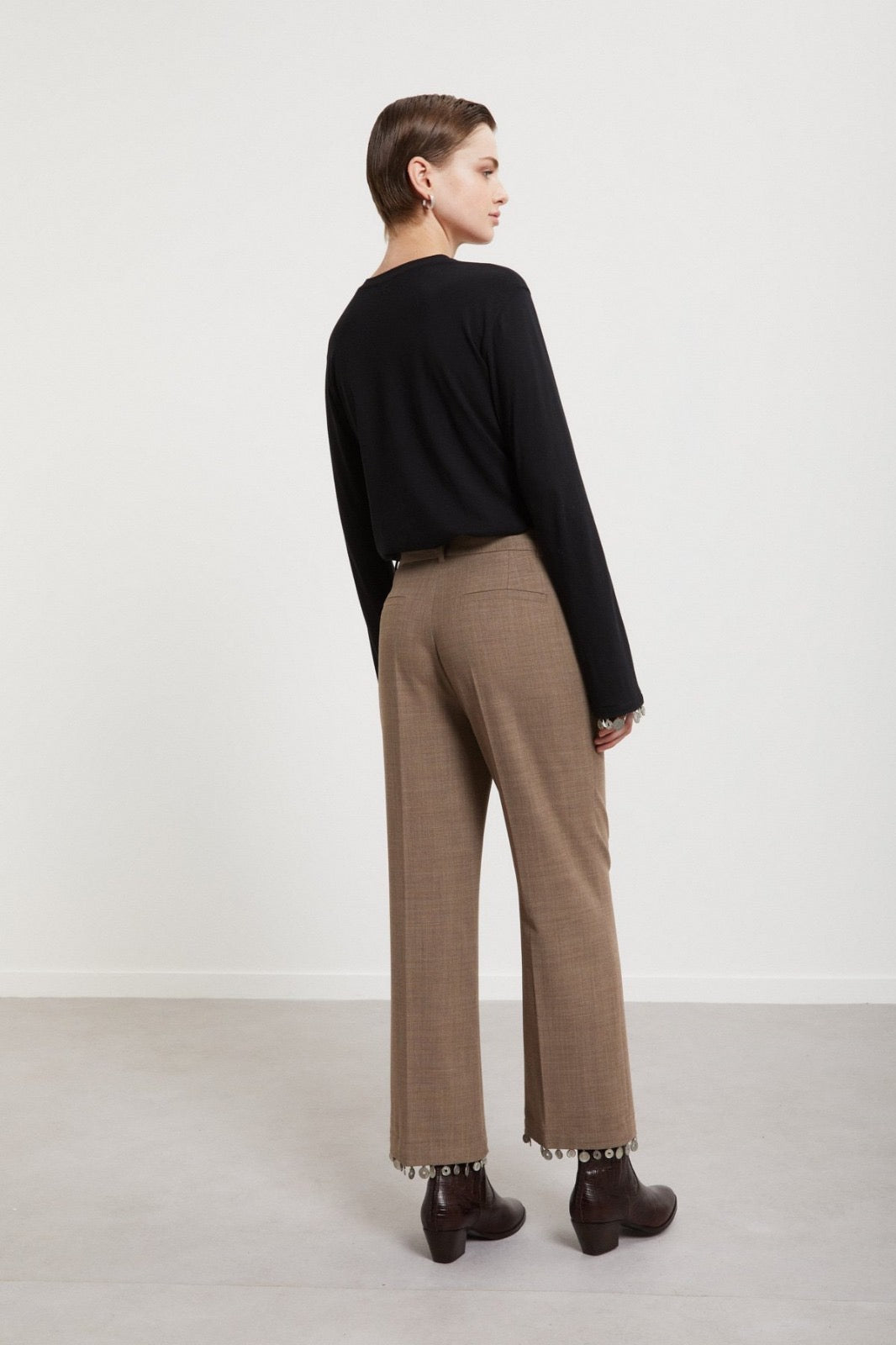 Pantalone alla caviglia