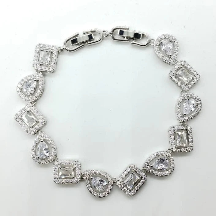 Bracciale di zirconi crystal con rodiatura color argento