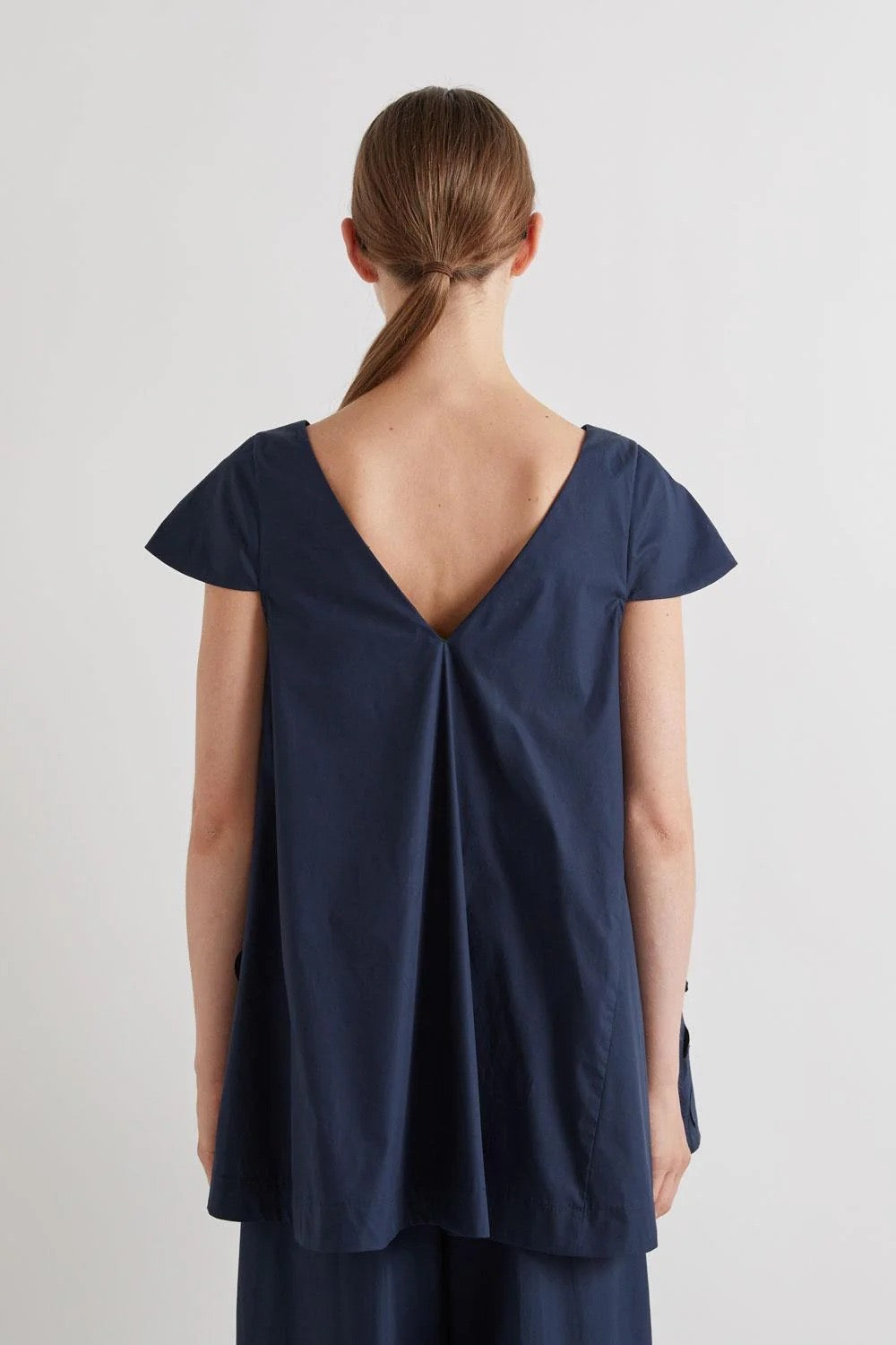 MEIMEI J - BLUSA DI LINEA SVASATA CON APPLICAZIONE FLOREALE SULLE TASCHE