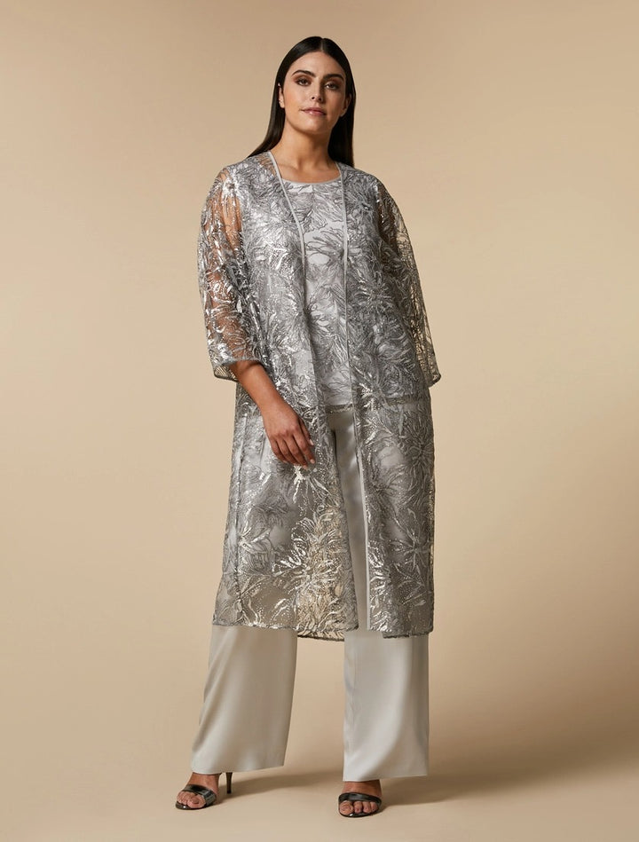 MARINA RINALDI - SPOLVERINO IN DELICATO PIZZO RICAMATO E RAMAGE DA FILO E PAILLETTES COLOR ARGENTO.