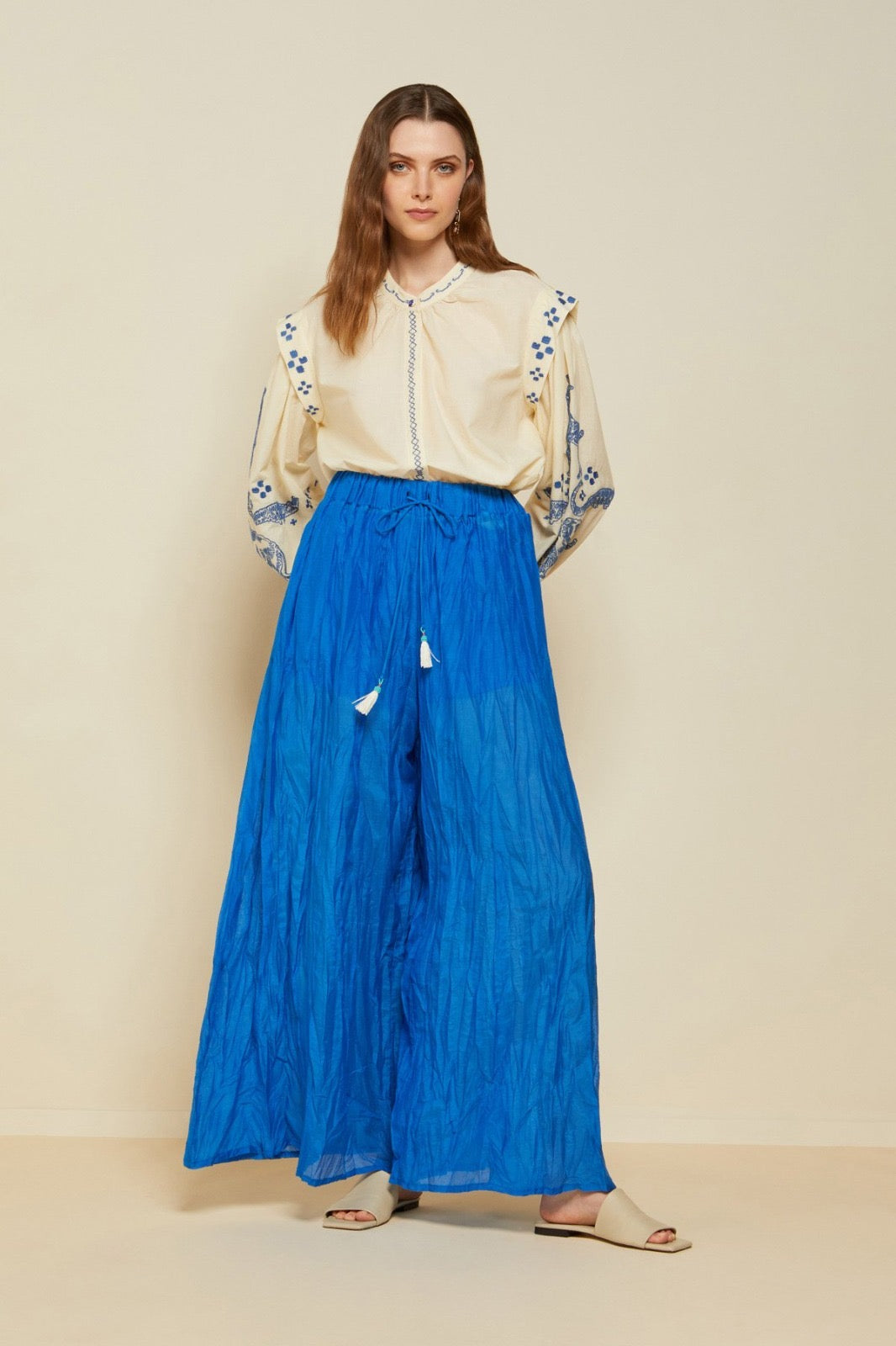 OTTO D’AME - CAMICIA IN PURO COTONE CON COLLO COREANO E RICAMI.