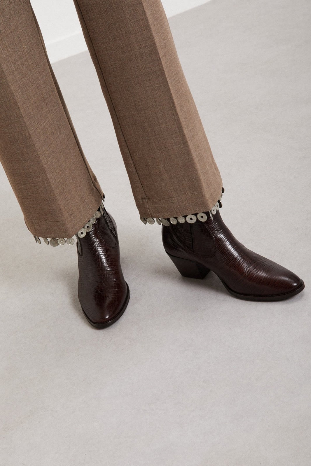 Pantalone alla caviglia