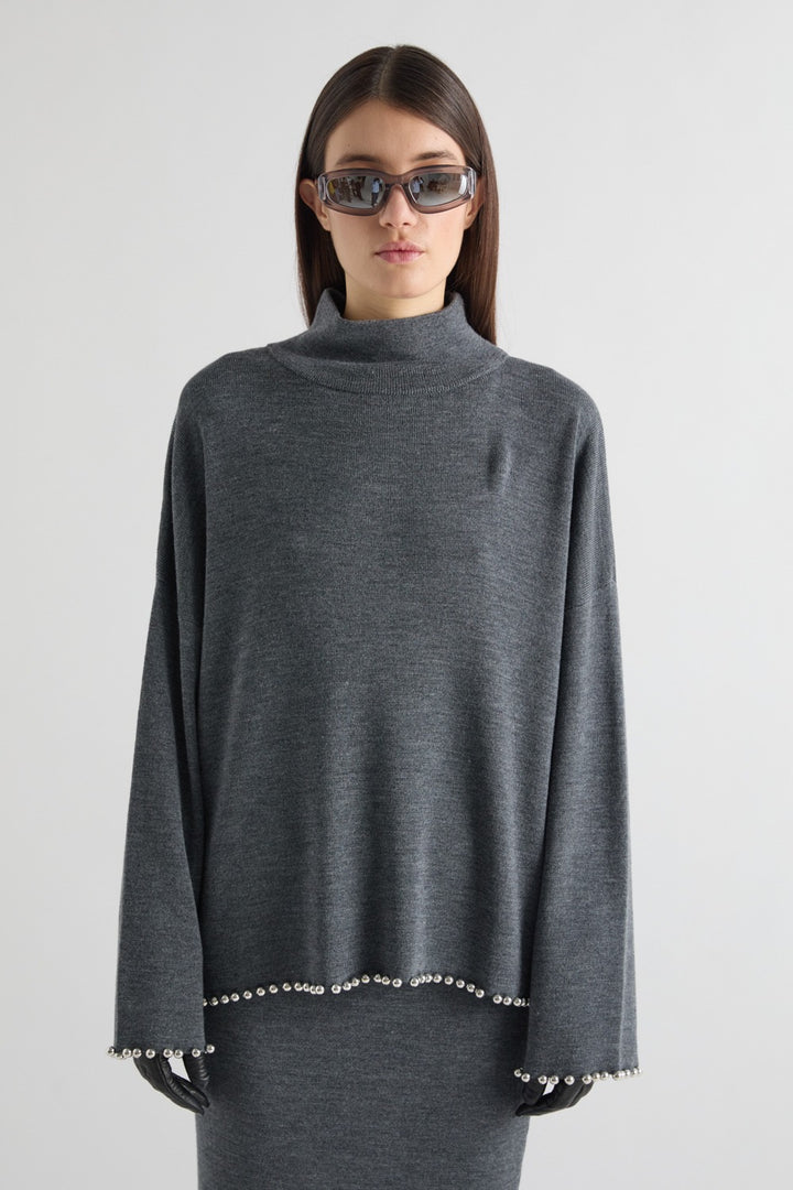 MEIMEI J - MAGLIA FINE LISCIA CON LEGGERA TEXTURE MELANGE, TINTA UNITA ESSENZIALE BORDO ORLO : FILA CONTINUA DI PERLE E CRISTALLI