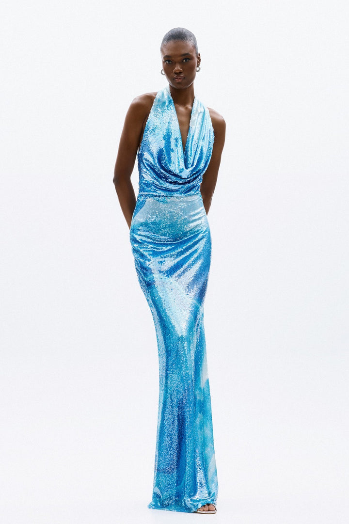 ALLURE - ABITO LUNGO IN PAILLETTES BLU E AZZURRE CON SCOLLO A CASCATA GIRO ALL’AMERICANA, SPACCO LATERALE E SCHIENA SCOPERTA
