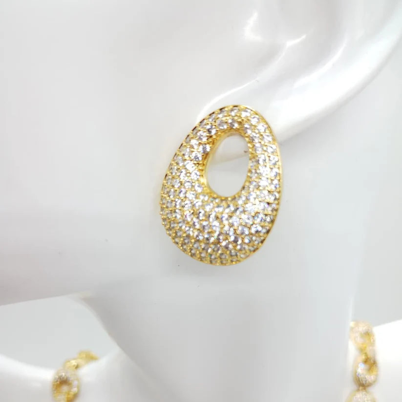 Parure di zirconi crystal composta da collana, orecchini e bracciale con rodiatura in oro