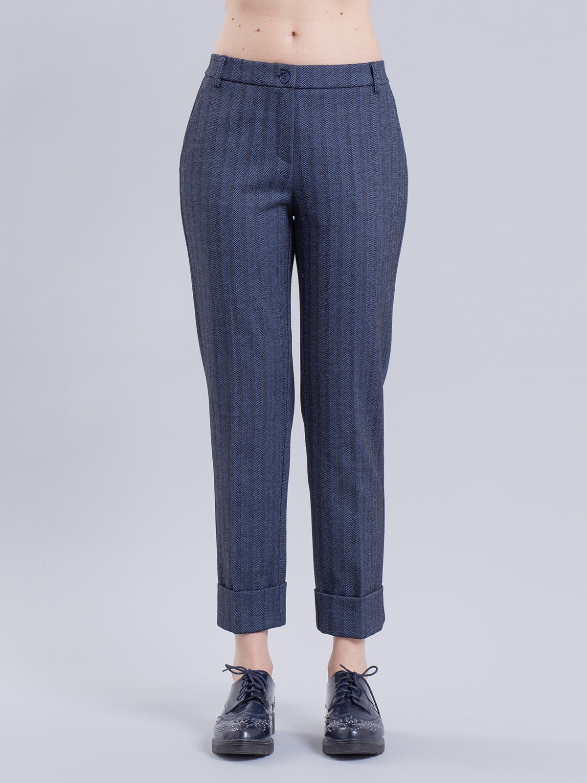 Pantalone dritto con micro fantasia spigata blu e marrone