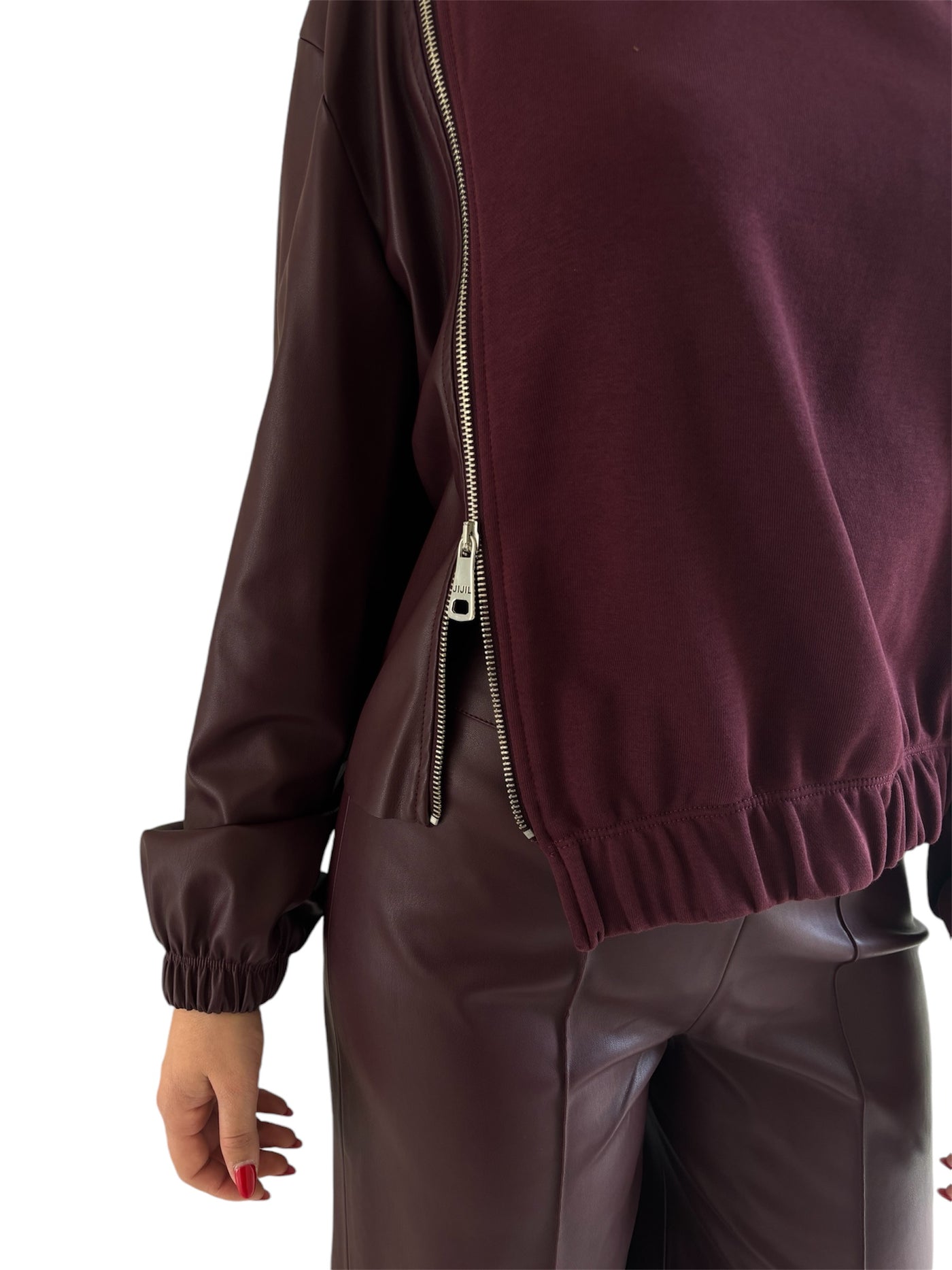 Jijil Felpa J097