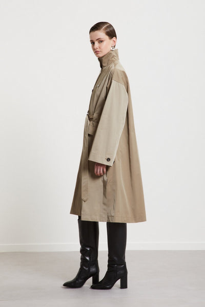 Trench midi con pinces