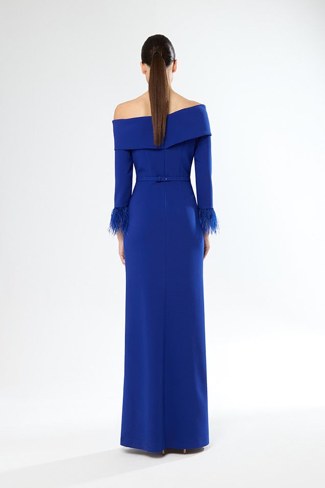 Carla Ruiz Abito Lungo Blu Royal - Abito da Cerimonia con Piume e Spalle Scoperte