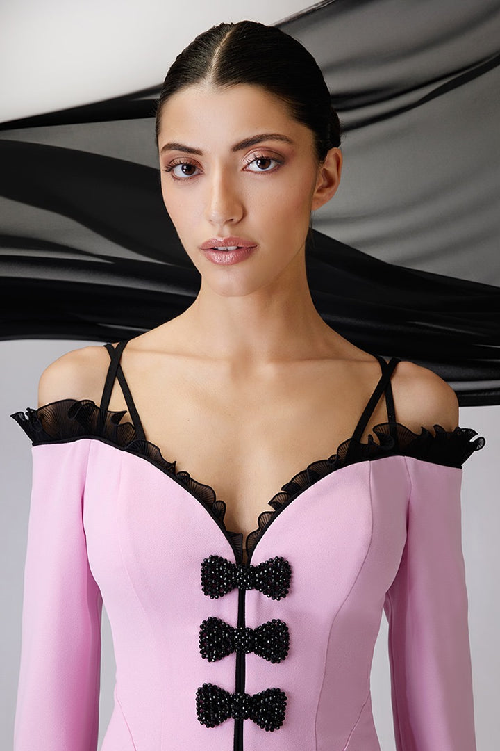 MAESTRI - TOP RAFFINATO ED ELEGANTE CON SPALLE SCOPERTE E UNO SCOLLO A CUORE, CHE VALORIZZA IL DÉCOLLETÉ CON DELICATEZZA