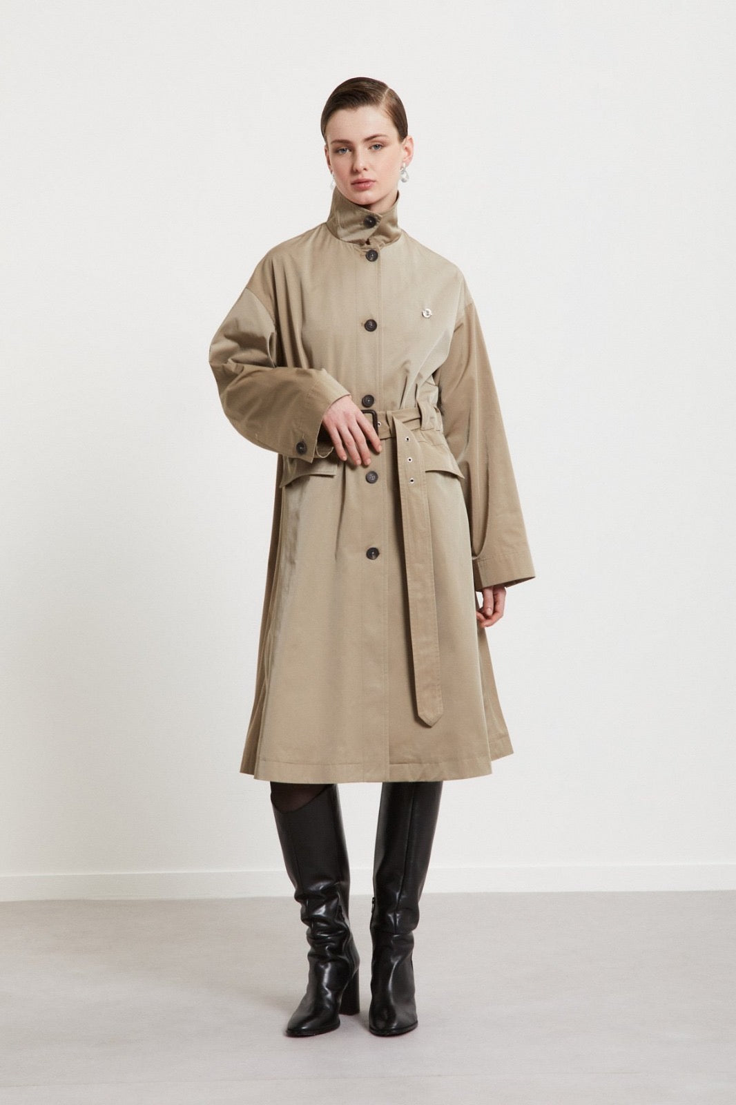 Trench midi con pinces
