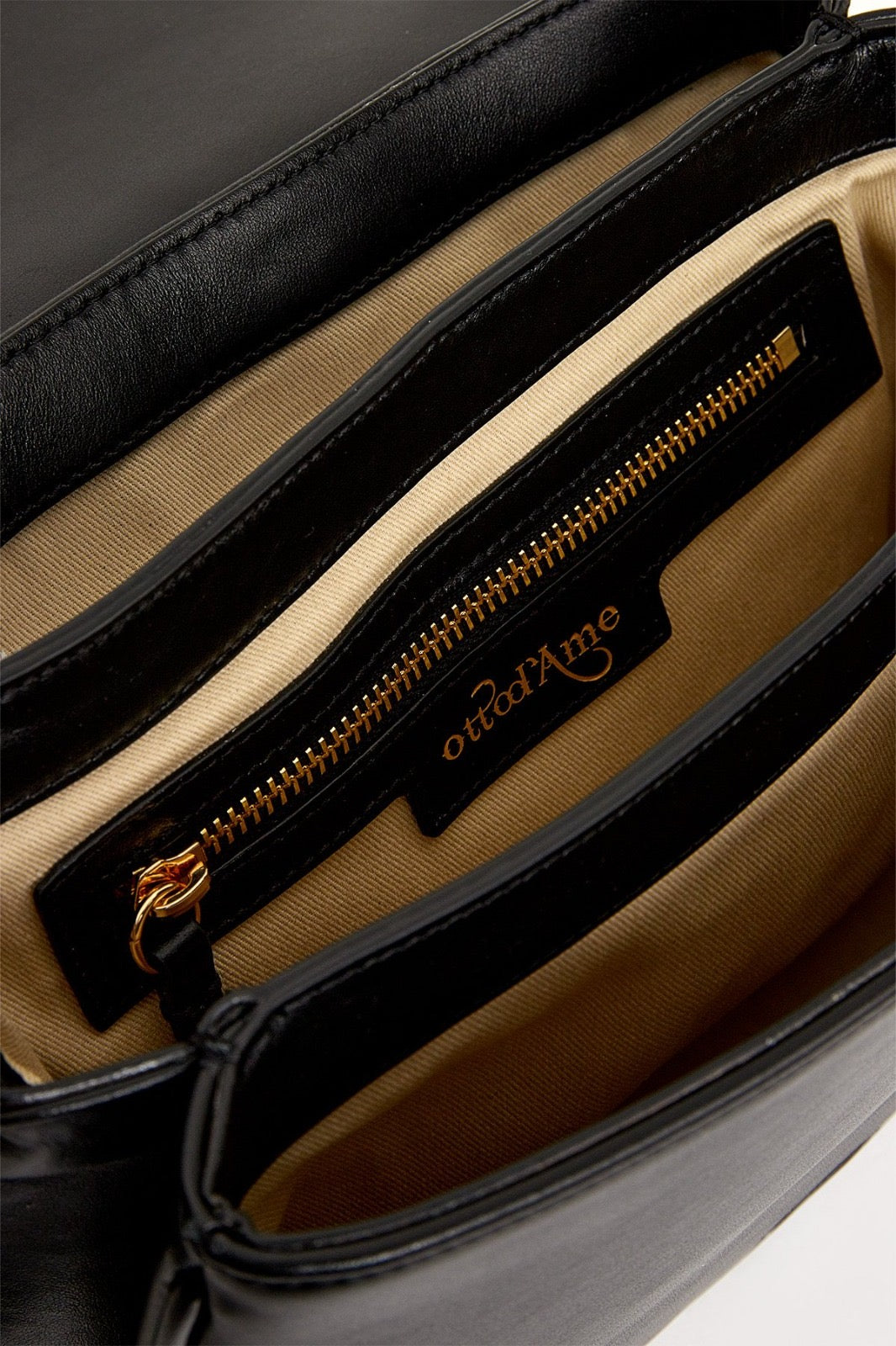 OTTOD’AME                                      BORSA