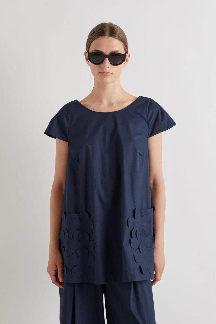 MEIMEI J - BLUSA DI LINEA SVASATA CON APPLICAZIONE FLOREALE SULLE TASCHE