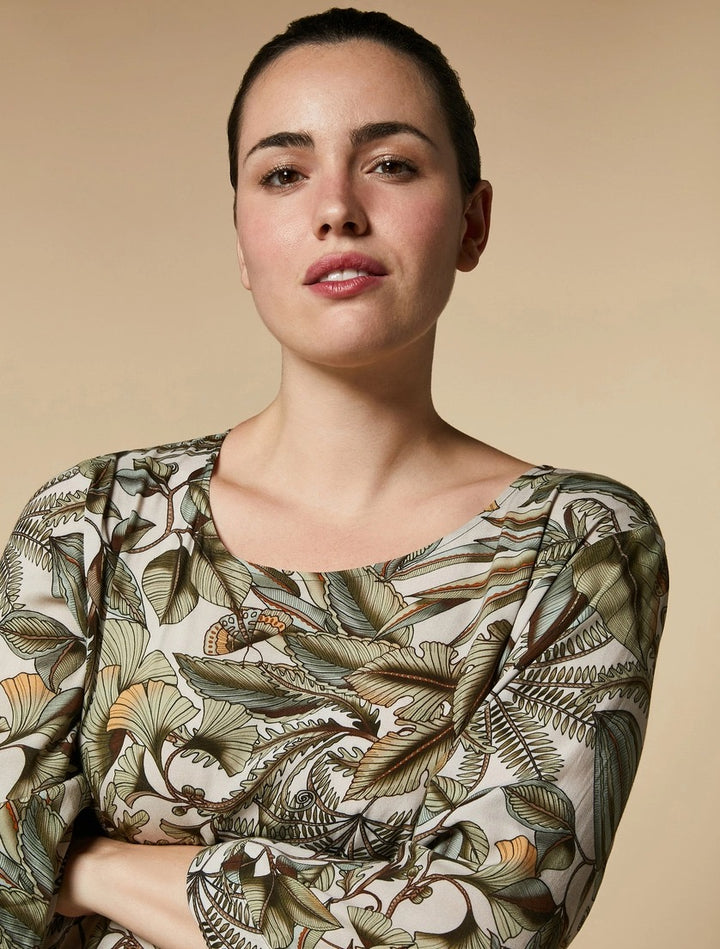 MARINA SPORT - BLUSA IN MAROCAIN DI VISCOSA CON STAMPA ESCLUSIVA ,DALLA LINEA LEGGERMENTE SVASATA