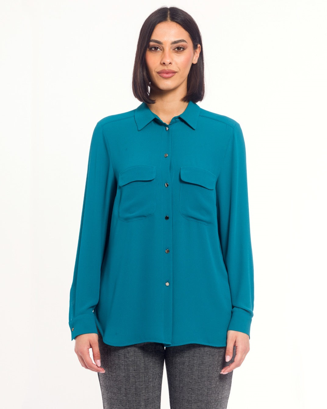 Camicia Donna con Tasche – Tessuto Fluido-Disponibile Bianca e Nera