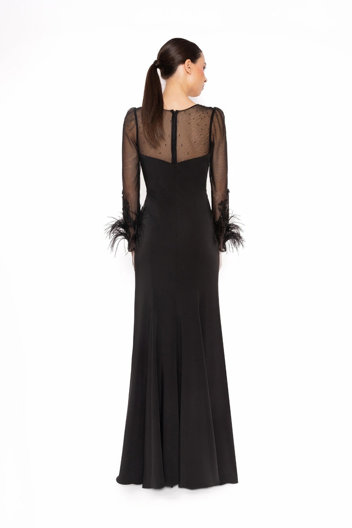 CARLA RUIZ - ABITO LUNGO ELEGANTE CON RICAMI E MANICHE IN TULLE
