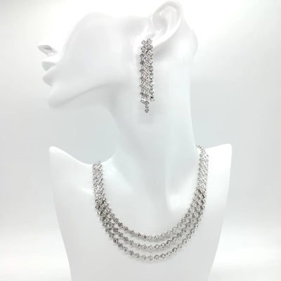 Parure di zirconi color crystal composta da collana e orecchini con rodiatura in argento