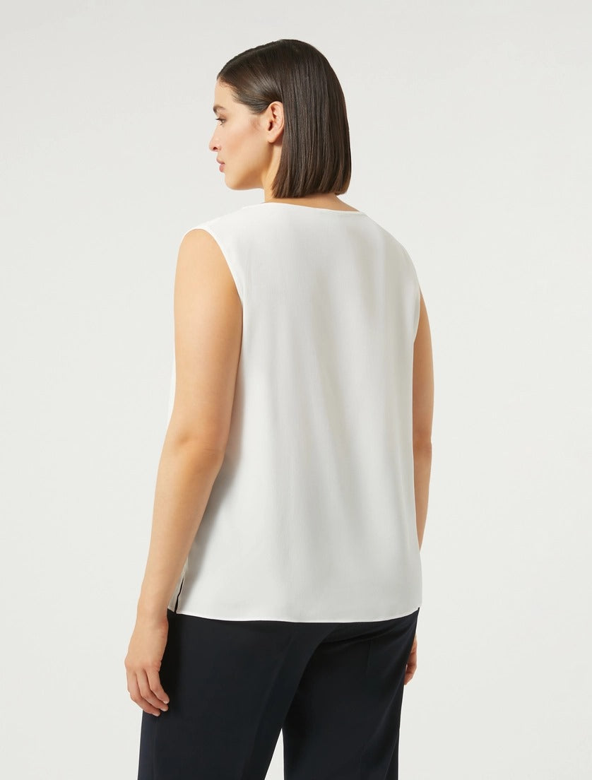 PERSONA - BLUSA GIROMANICA CON VESTIBILITÀ MORBIDA, UN CAPO ELEGANTE E COMODO.
