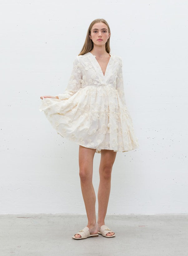 Abito Corto in Tulle Ricamato con Gonna Ampia