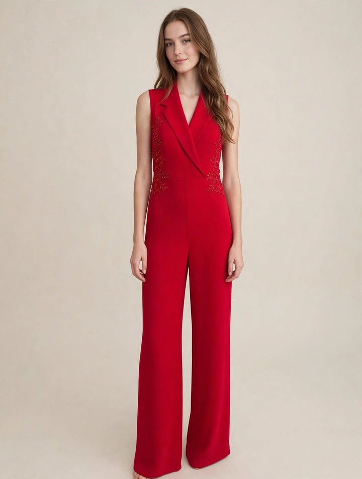 ANNA CAIAZZO - TUTA JUMPSUIT ROSSA IN CRÊPE CON CORPINO A BLAZER, RICAMI FLOREALI IN STRASS E SCHIENA ILLUSION IN TULLE