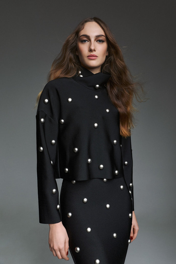 TWINS - GIACCA CROP IN TESSUTO TECNICO CON PERLE MAXI E ZIP POSTERIORE