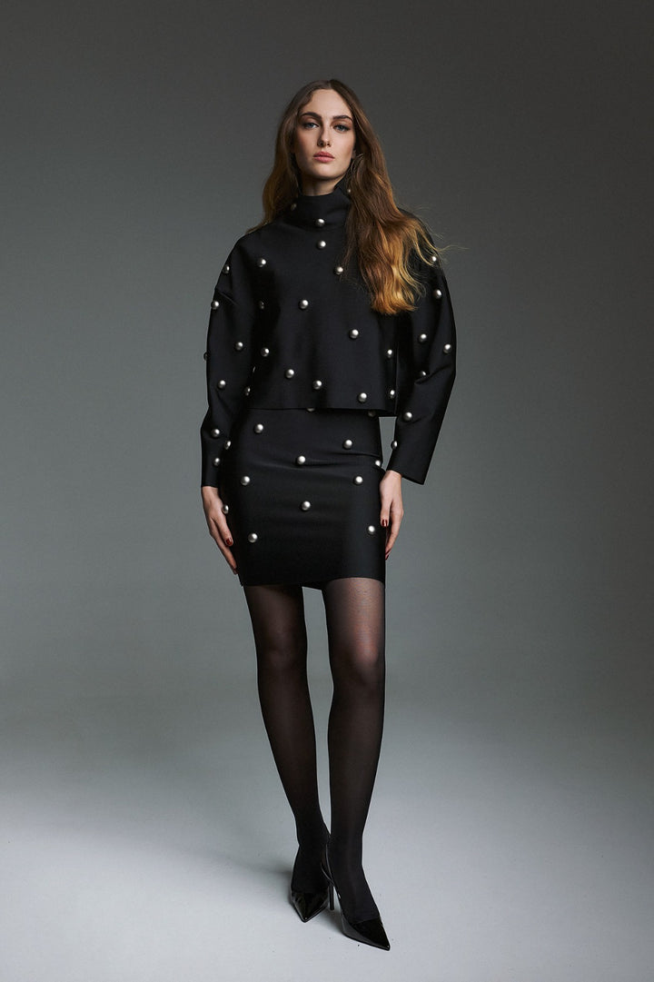 TWINS - GIACCA CROP IN TESSUTO TECNICO CON PERLE MAXI E ZIP POSTERIORE