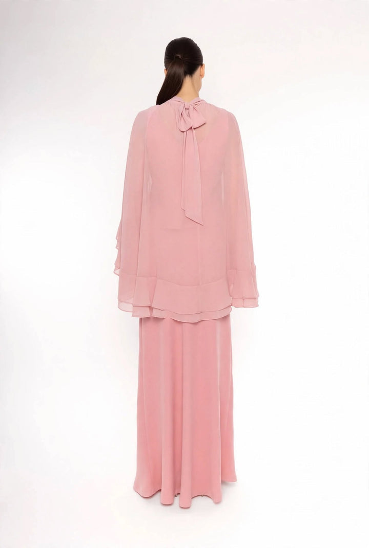 CARLA RUIZ - COMPLETO LUNGO ELEGANTE CON MANTELLA IN CHIFFON – DISPONIBILE ROSA, BLU E VERDE