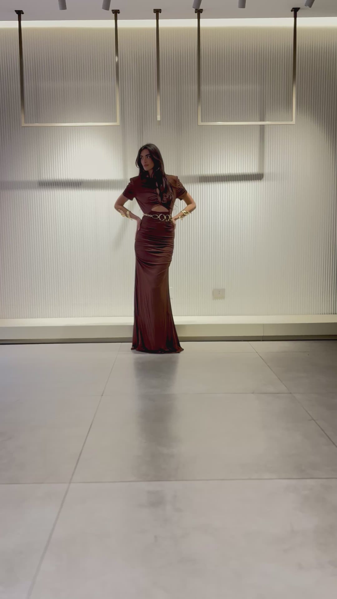 BABYLON - ABITO LUNGO RED CARPET CON CUT-OUT FRONTALI E DRAPPEGGI